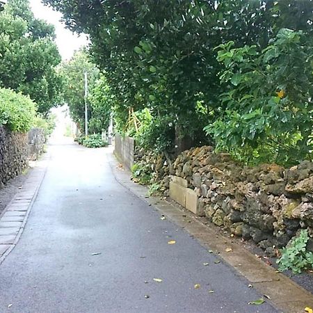 石垣島 一棟貸切りのお宿 ちゅら赤瓦 Ishigaki  Екстер'єр фото
