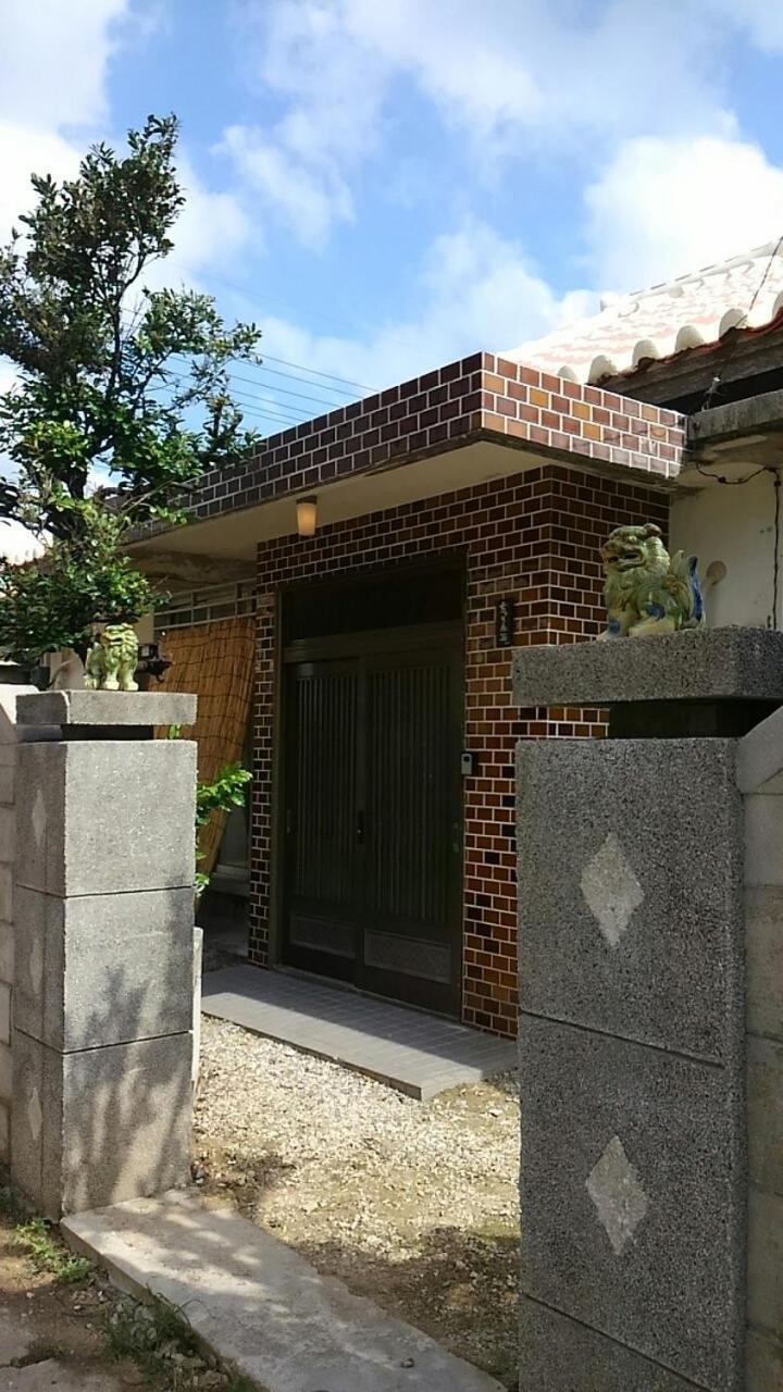石垣島 一棟貸切りのお宿 ちゅら赤瓦 Ishigaki  Екстер'єр фото